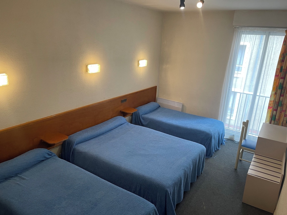 Basic Quadruple Room