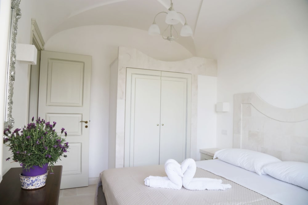 Luxury Suite, 1 Bedroom, Hot Tub, Sea View