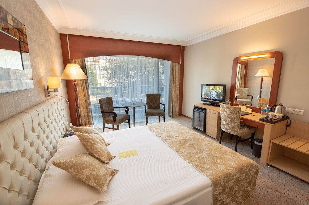 Double Room, City View