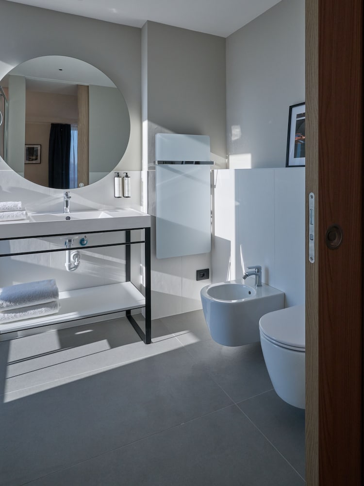 Executive Suite photo 2