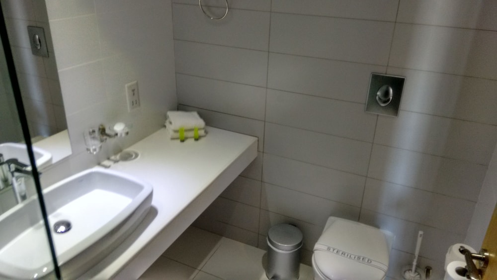 Classic Double or Twin Room, Partial Sea View photo 2