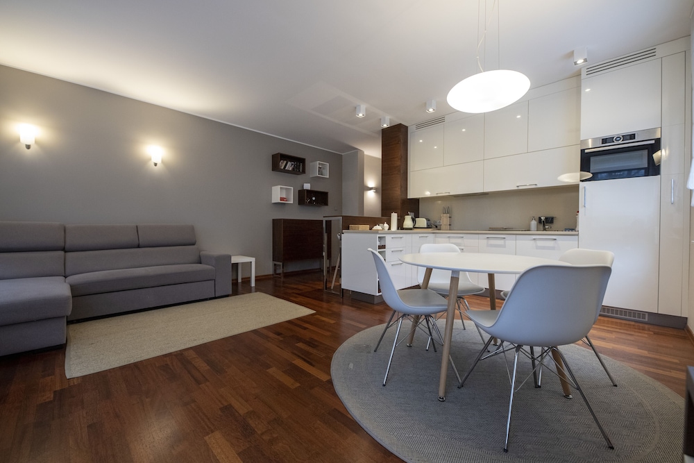 Apartment photo 1
