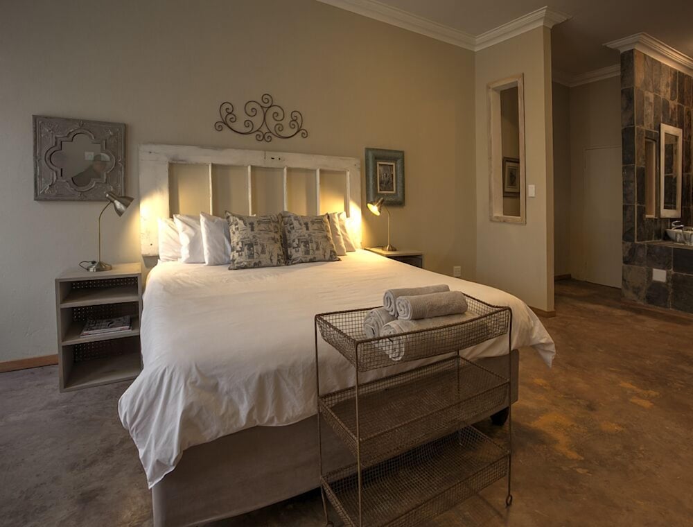 Room (5) photo 1