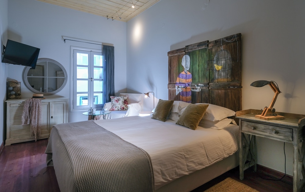 Superior Double Room (Adiandi Building)