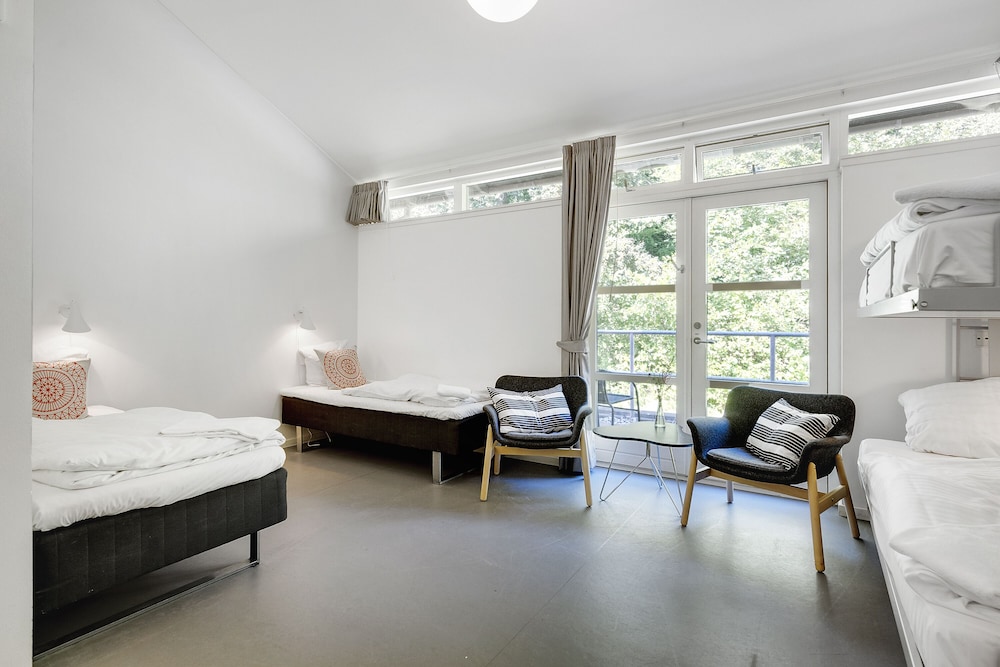 Superior Quadruple Room, Multiple Beds (Linen Excluded) photo 2