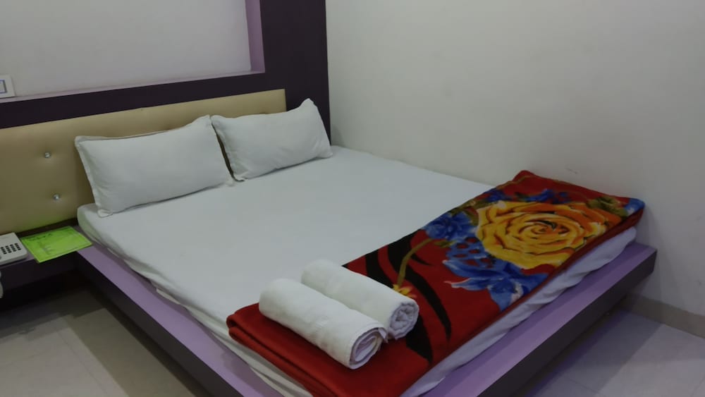 Deluxe Ac Room photo 3