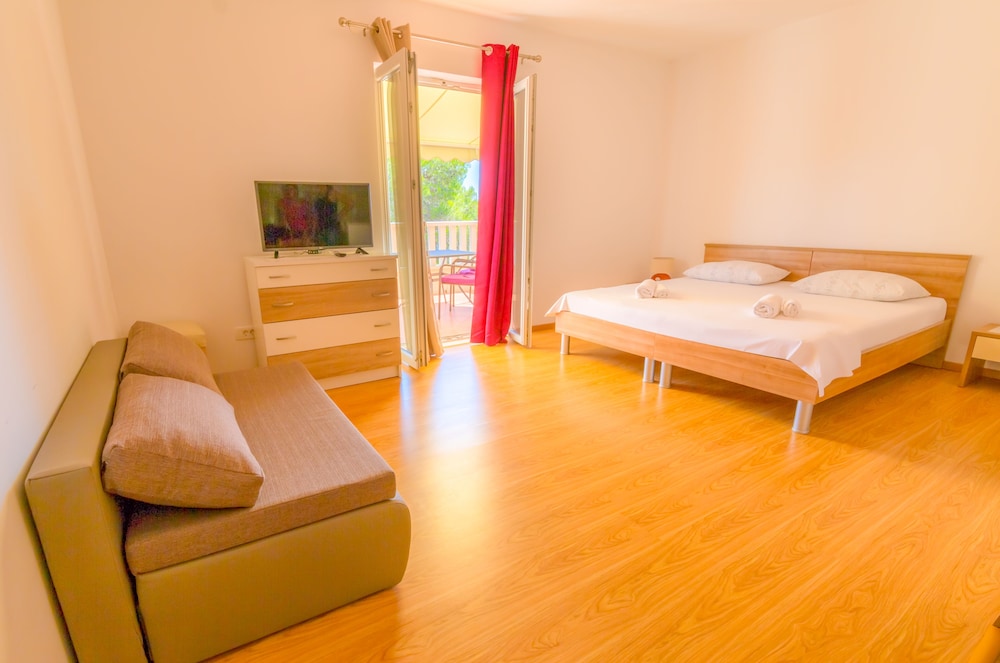 Standard Apartment, 1 Double Bed with Sofa bed photo 1