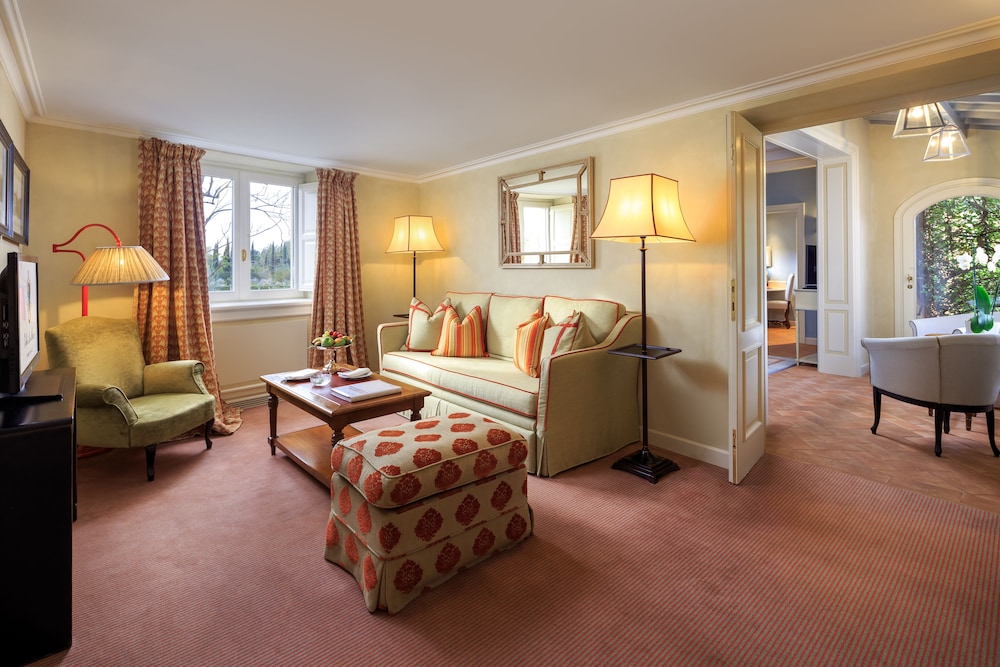 Suite (Parco, garden and river view) photo 2