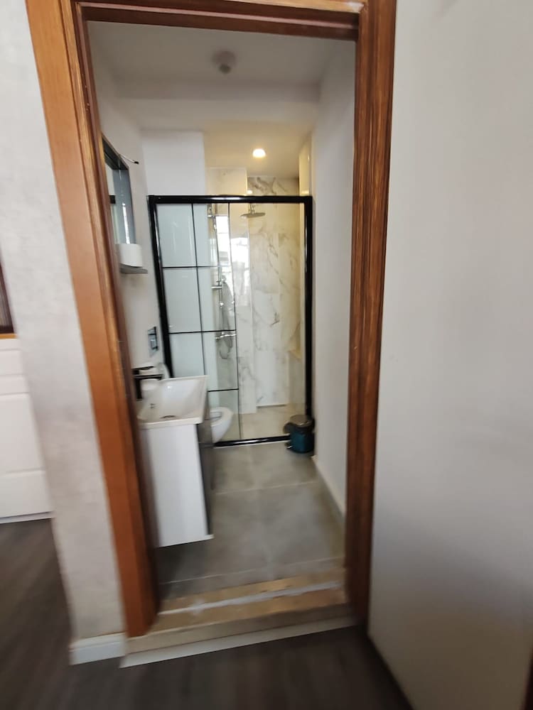 Economy Room photo 2