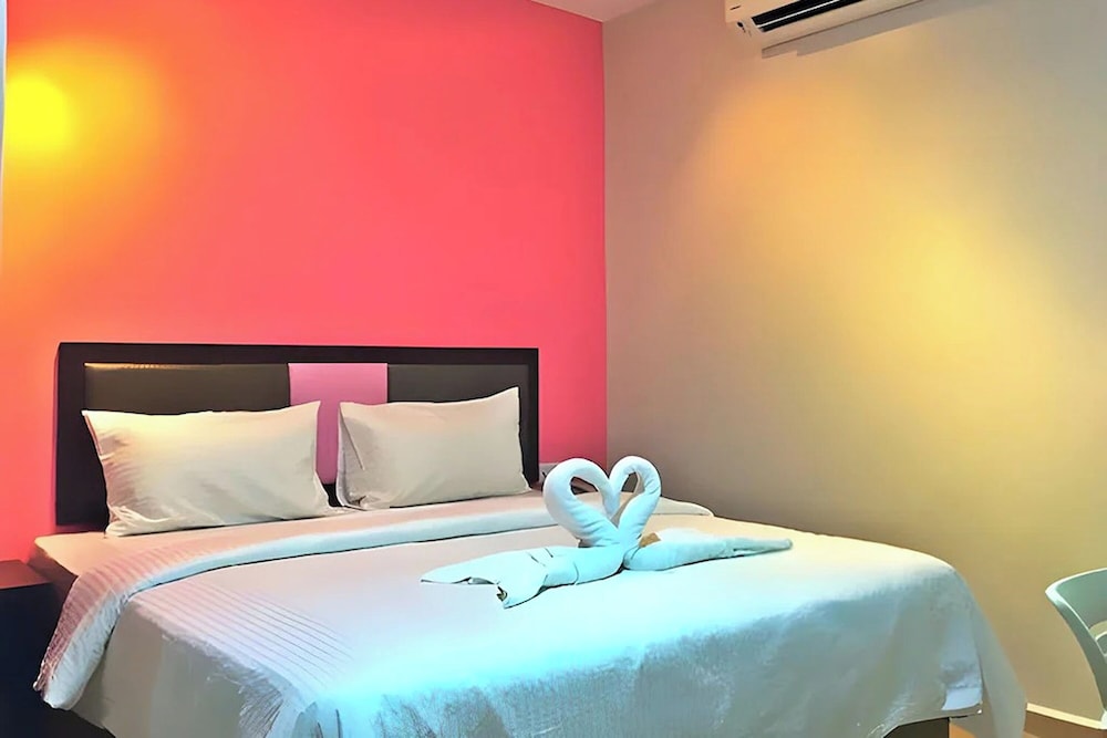 Standard Room, 1 Queen Bed