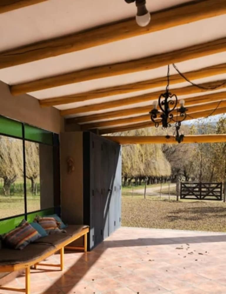 House, 3 Bedrooms, Smoking, Patio photo 2