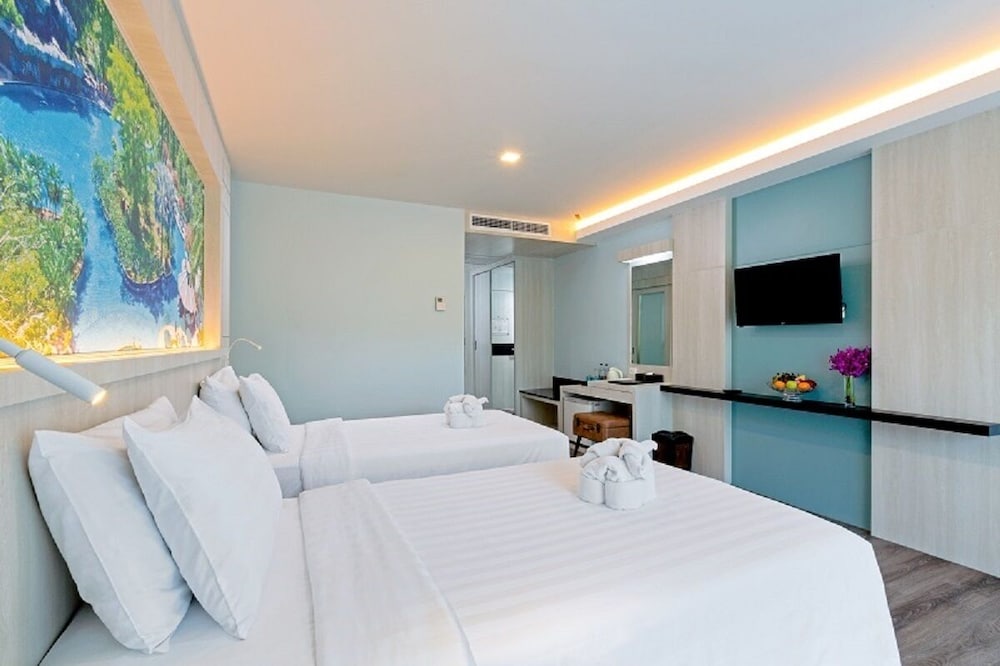 Premier Deluxe Twin Room - Photo 4