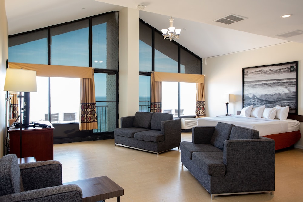 Oceanfront Suite Non Smoking 1 King Bed photo 2