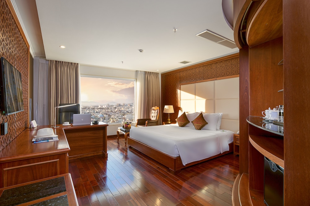 Presidential Apartment, 3 Bedrooms, Lake View