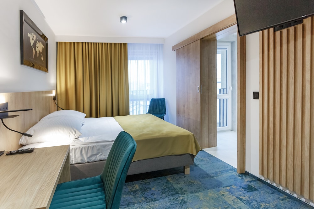 Business Double Room, 1 Queen Bed photo 2