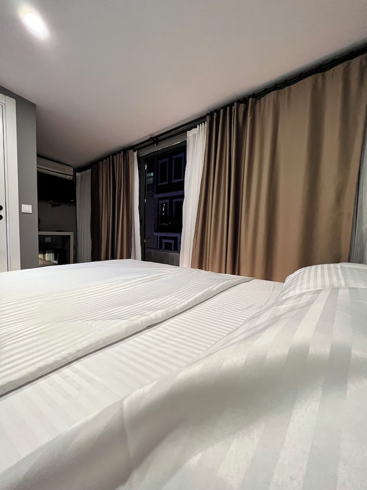 Comfort Loft, 1 Bedroom, City View photo 3