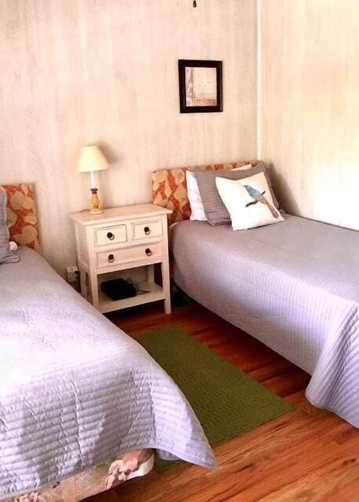 House, Multiple Beds (Swamp Fox) photo 1