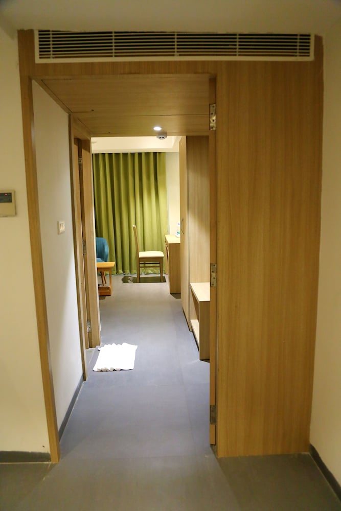 Royal Suite, 1 King Bed, Non Smoking photo 1