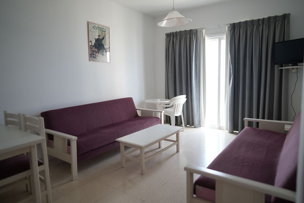 Apartment, 1 Bedroom, Partial Sea View