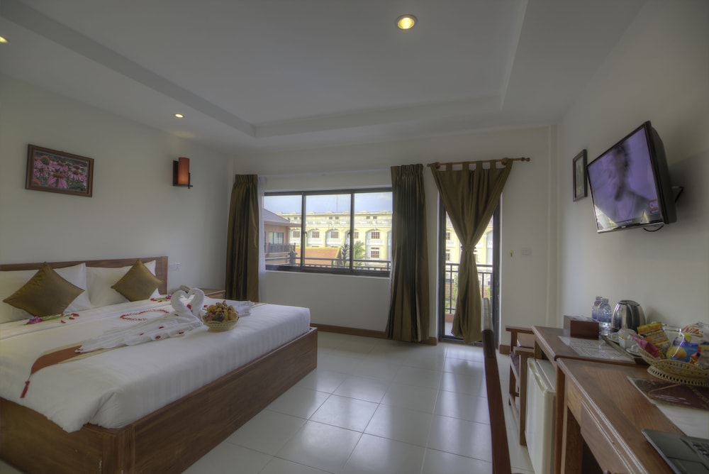 Deluxe Double Room, Balcony photo 1
