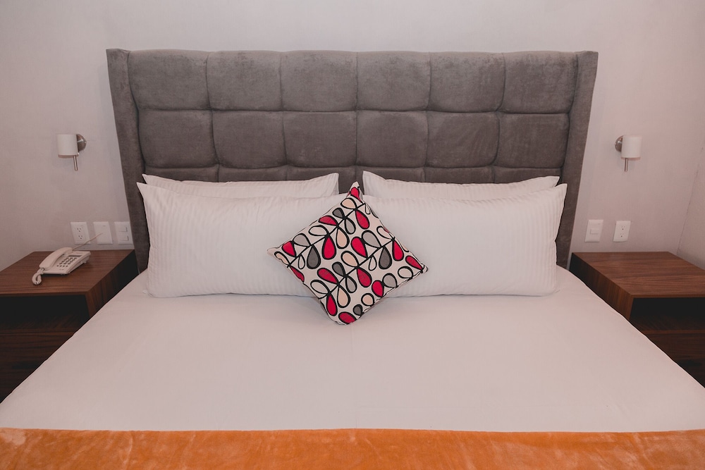 Standard Room (Frente a Terrraza)