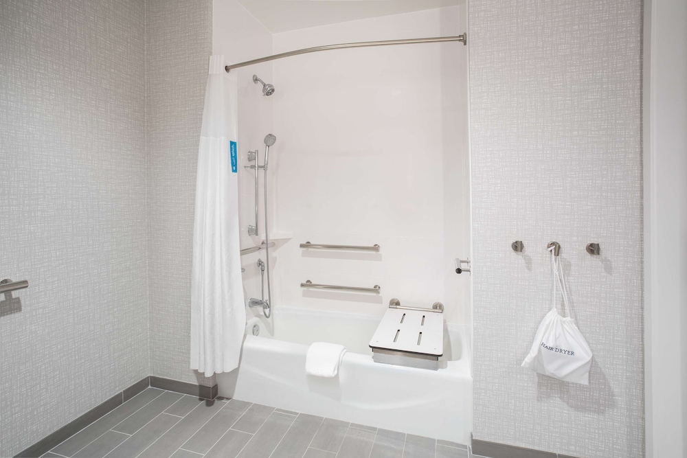 Studio, 2 Queen Beds, Accessible, Bathtub - Photo 5