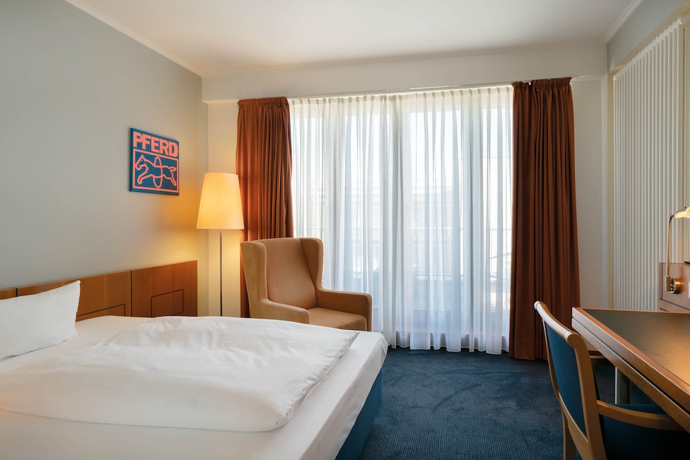 Standard Double Room - Photo 5