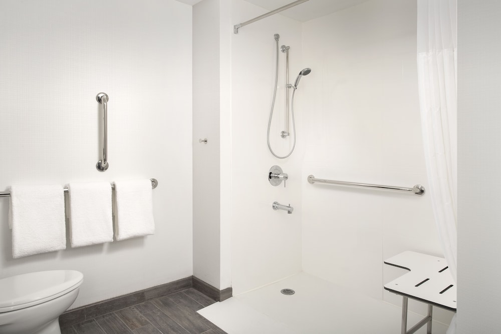 Suite, 2 Queen Beds, Accessible (Mobility & Hearing, Roll-in Shower) photo 1