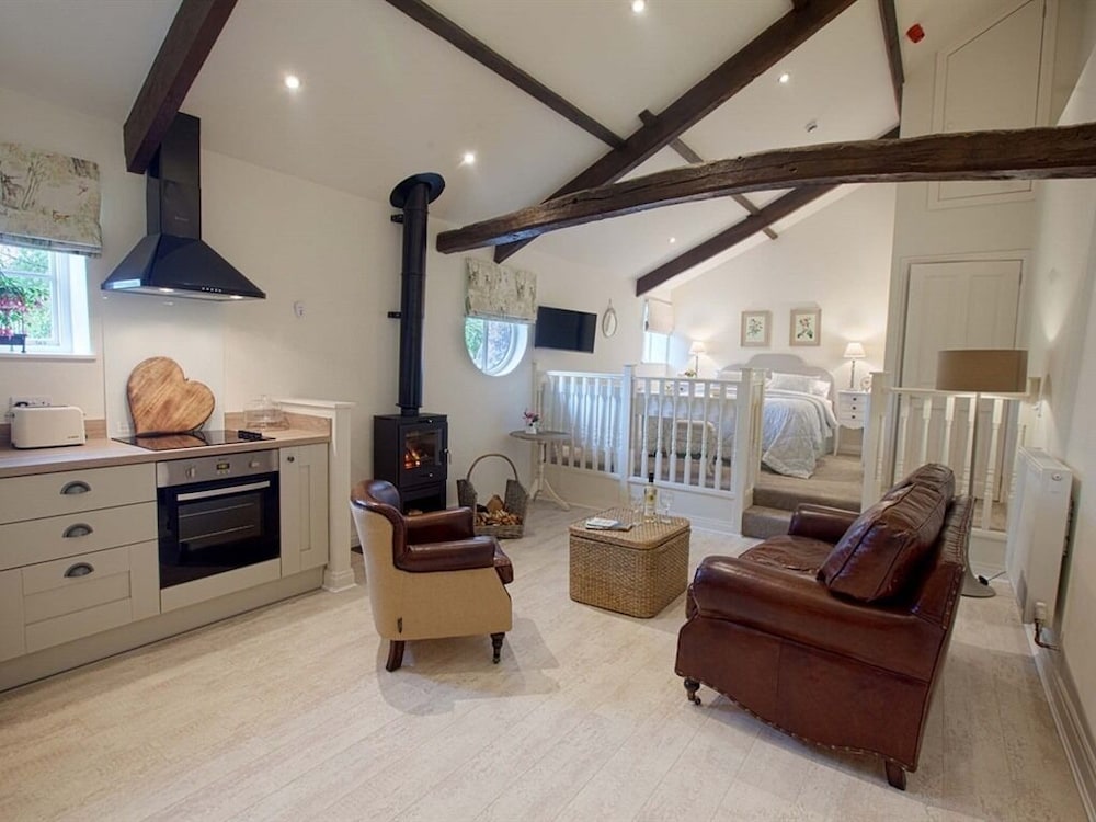 Luxury Apartment, Ensuite, Garden View photo 2