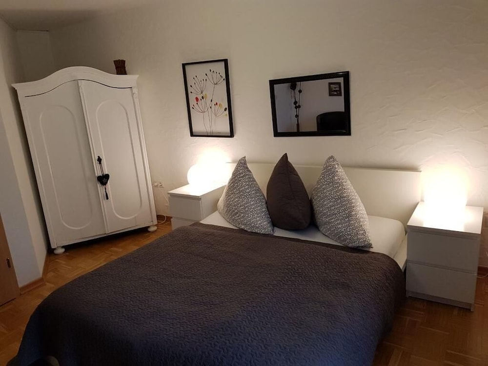 Double Room, Private Bathroom (im Apartment Deluxe) photo 2