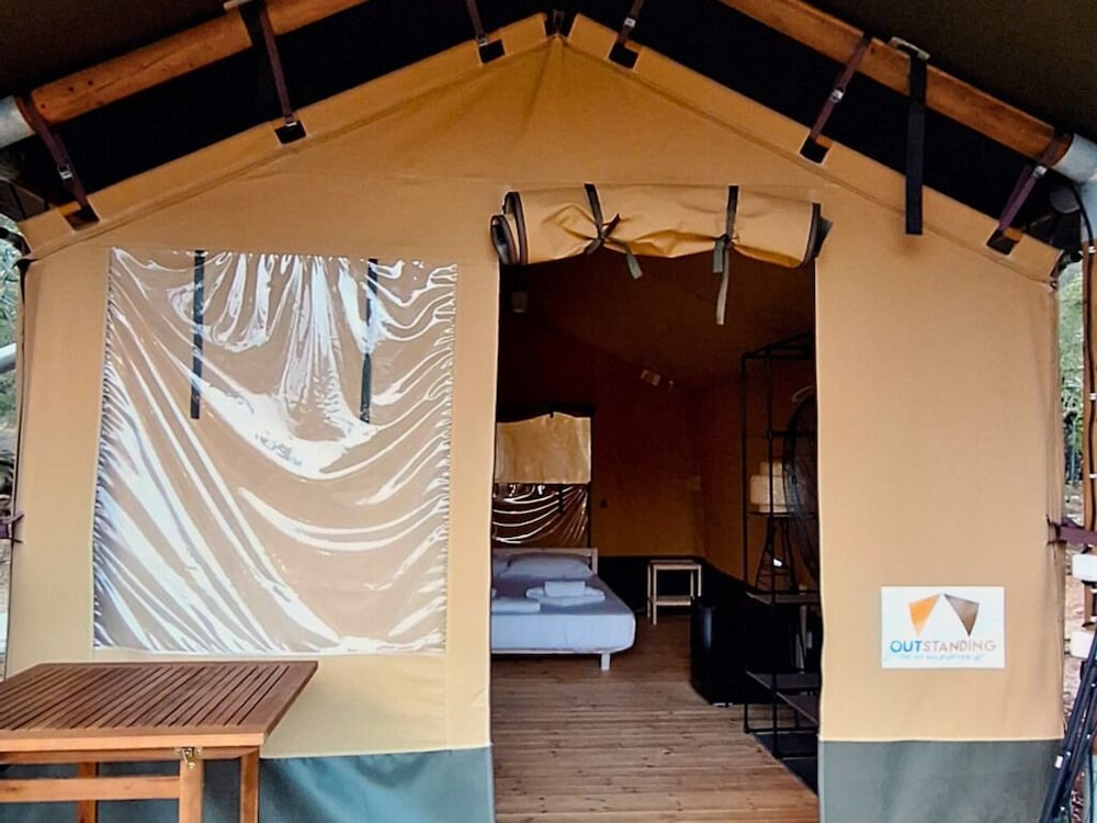 Grand Tent