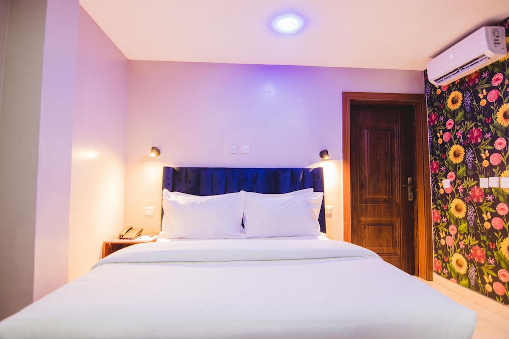 Executive Suite, 1 Bedroom photo 2