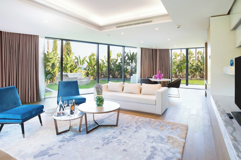 Suite, 1 Bedroom, Garden View