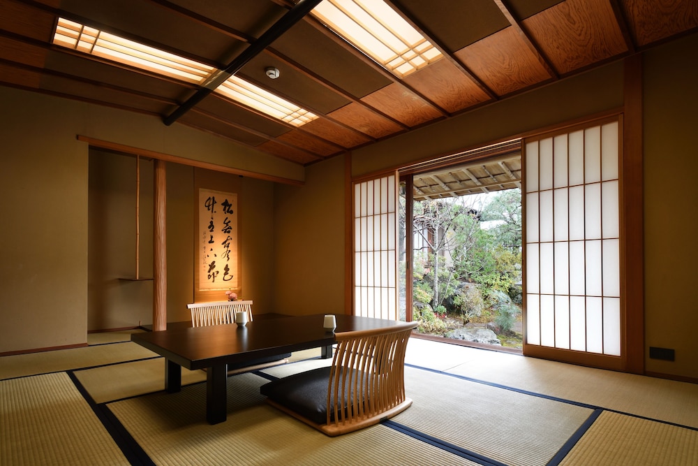 和式客房(半露天浴池){Yamashina},禁烟