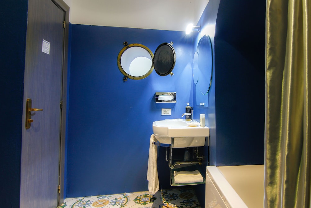 Executive Room, Sea View - Photo 3