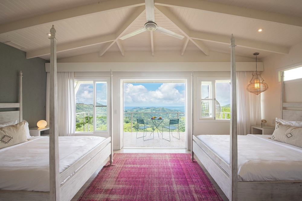 Premium Quadruple Room