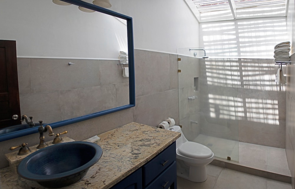 Panoramic Villa, 4 Bedrooms, Beachfront photo 3