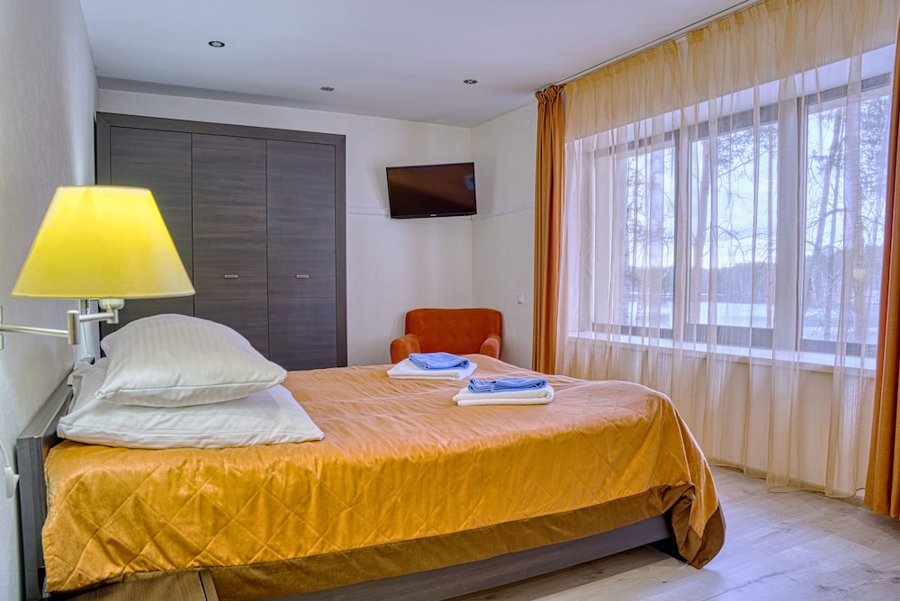 Suite (Odysseus) photo 1