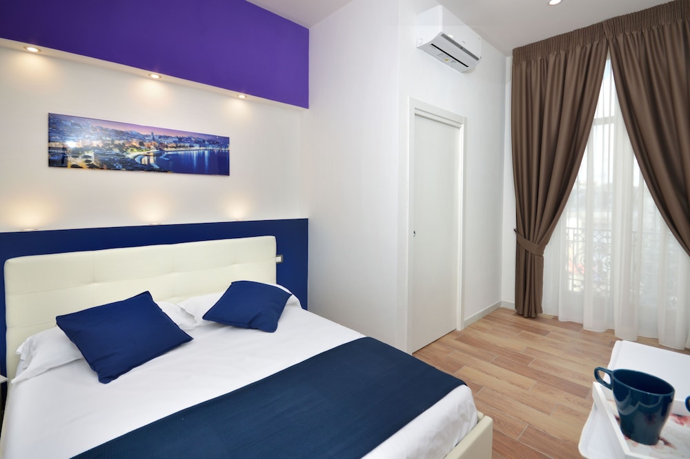 Deluxe Room, City View (3)