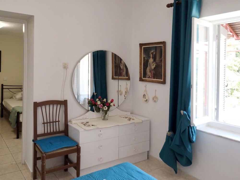 House, Accessible