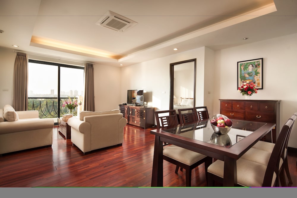 Apartment, 3 Bedrooms, Garden View photo 1