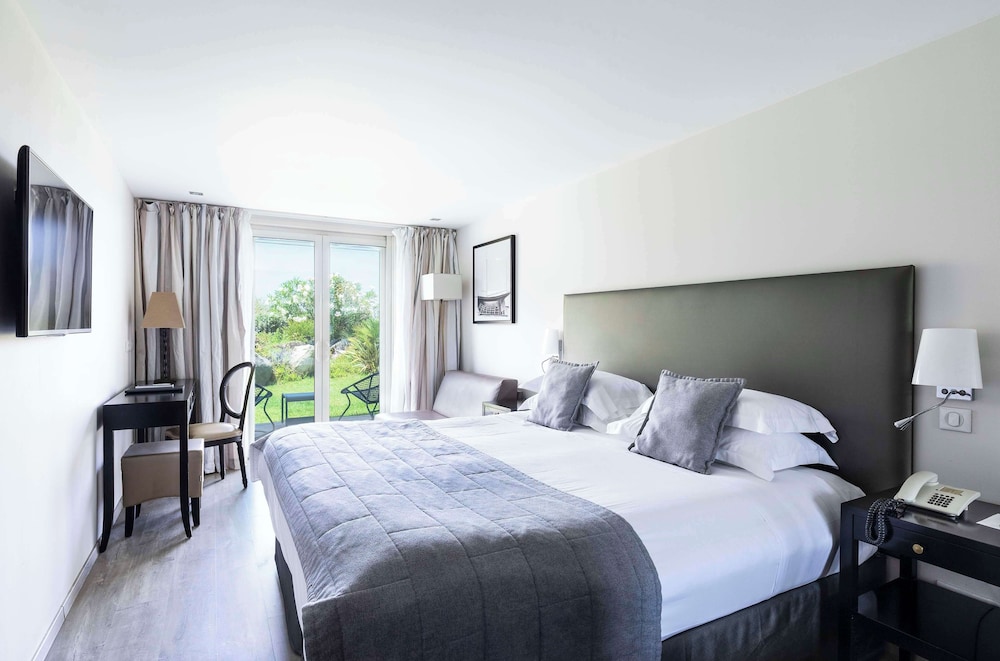 Classic Room, 1 King Bed, Terrace (Extra bed on request)