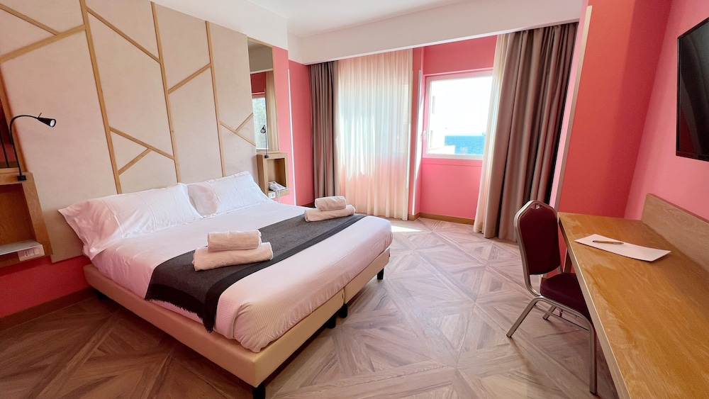 Superior Double or Twin Room, 1 Double Bed - Photo 4