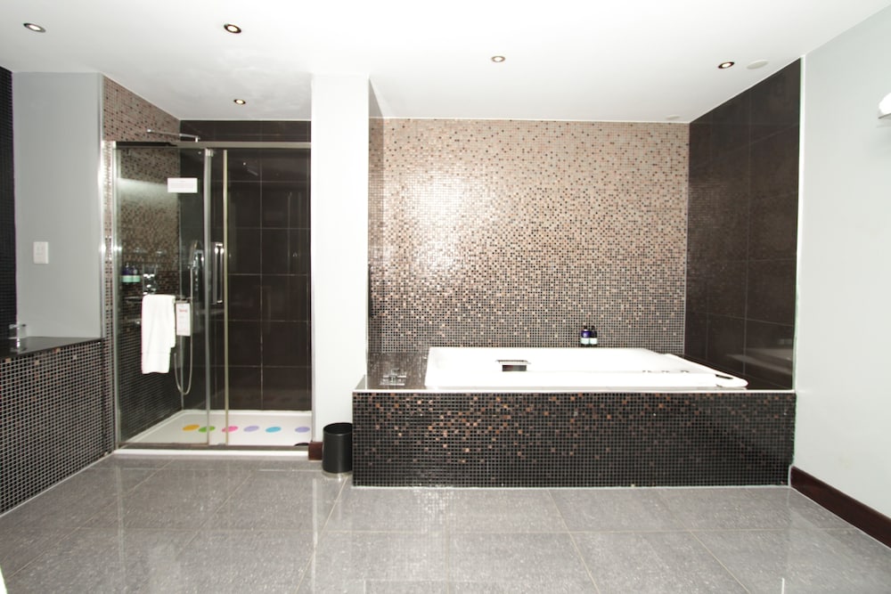 Nile Junior Suite photo 3