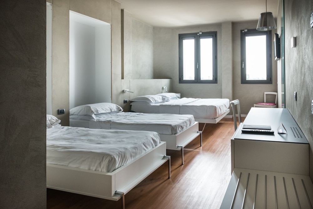 Design Quadruple Room, 2 Twin Beds