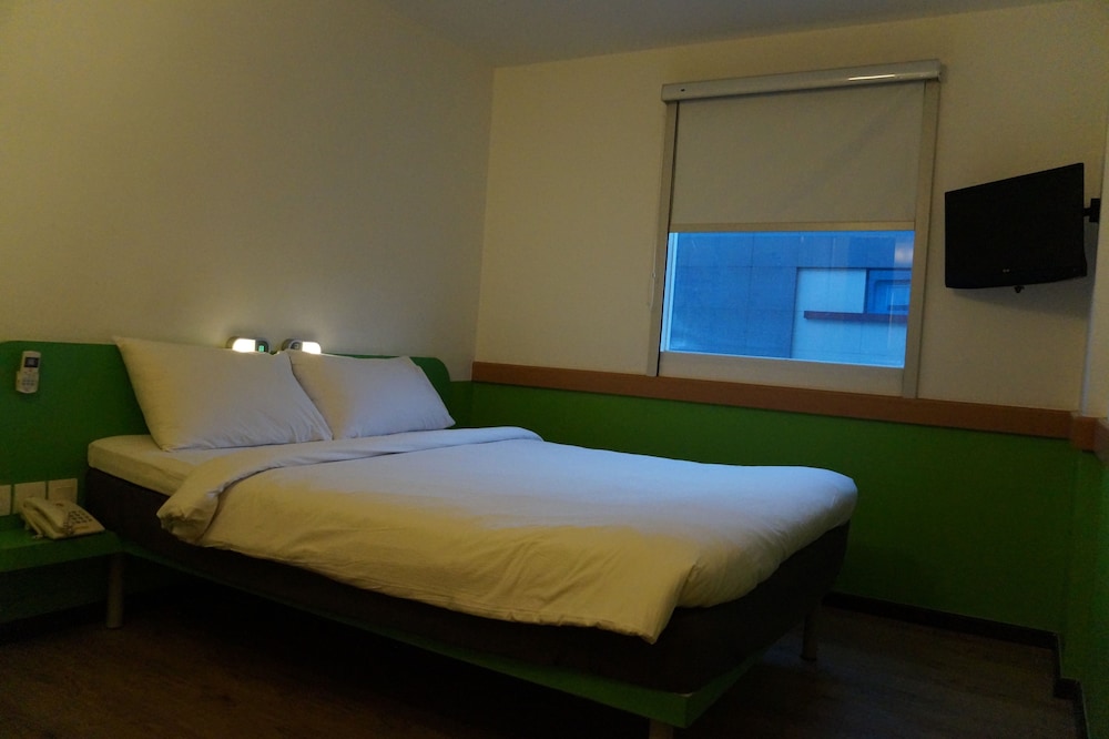 Standard Room, 1 Double Bed photo 3