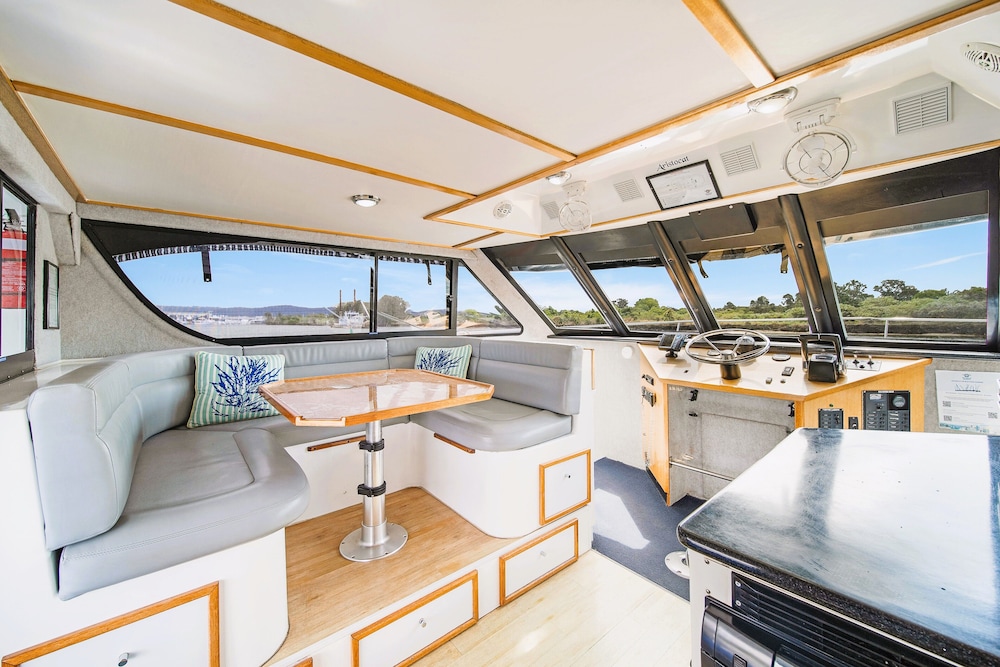 Houseboat, 3 Bedrooms (Aristocat) photo 3