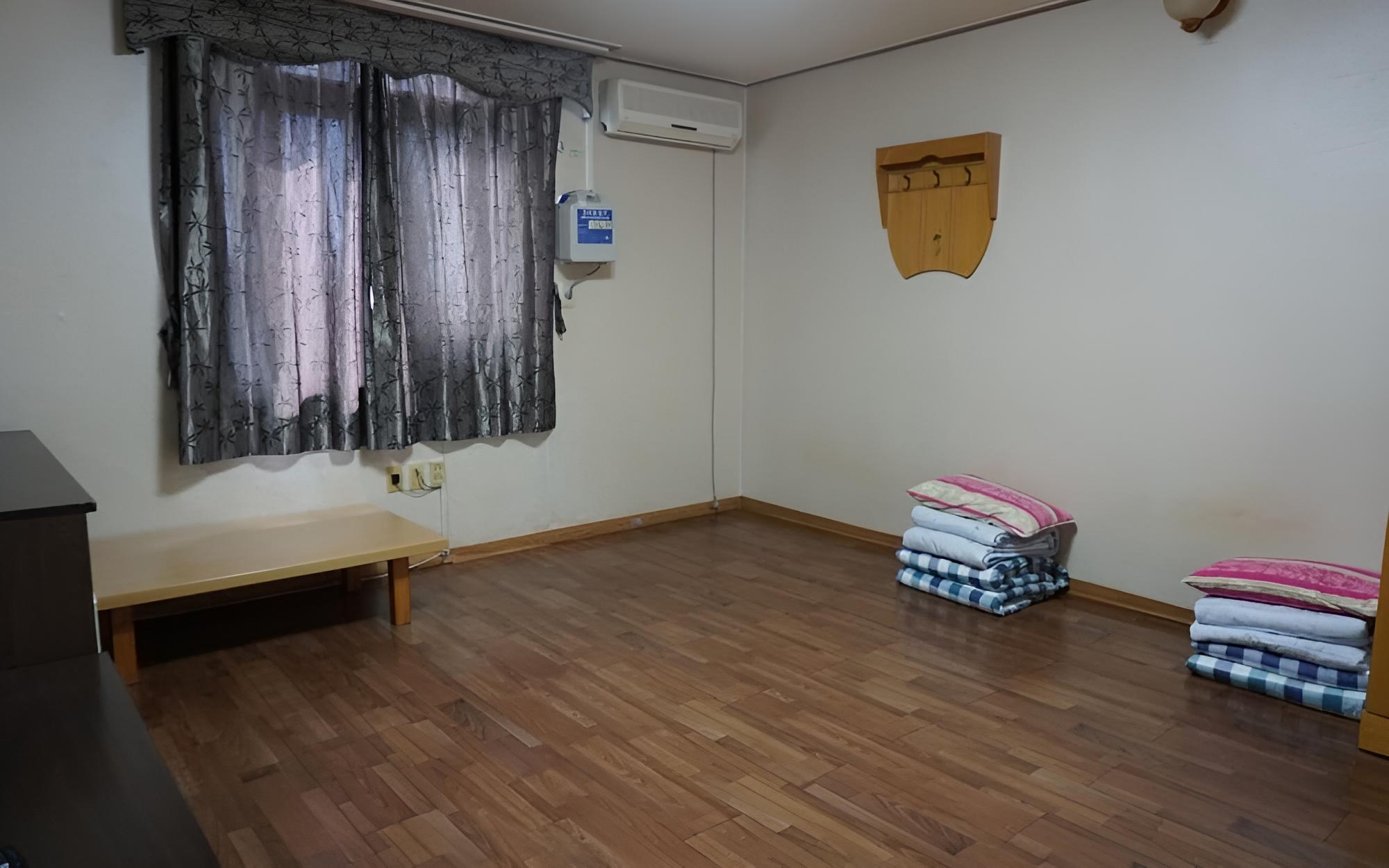 Room (Ondol) - Photo 4