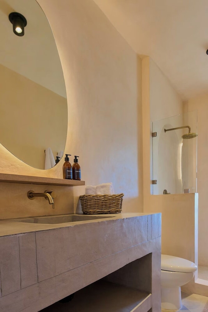 Suite, Balcony, Pool View photo 3