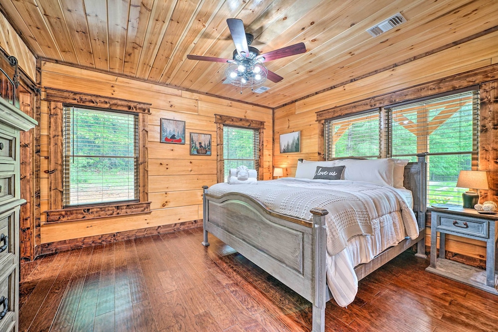 House (2 Bedrooms) photo 1